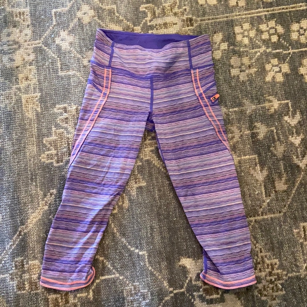 Lululemon Cropped Yoga Pants